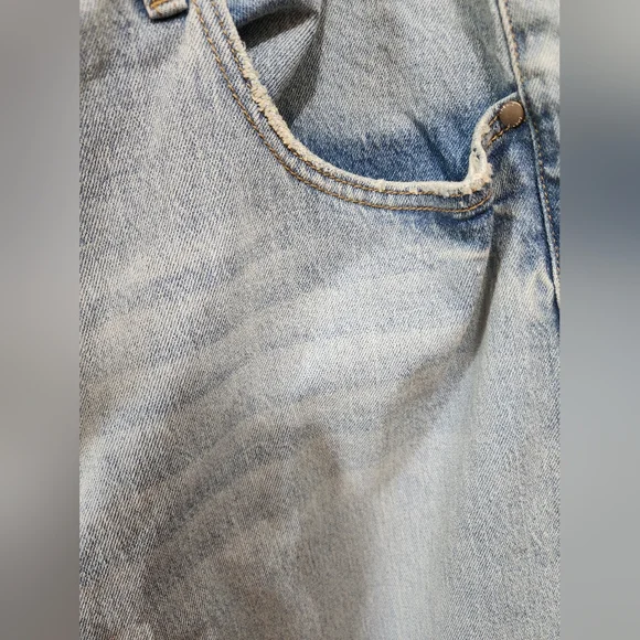 Torrid Jeans 22 Short - Picture 9 of 9